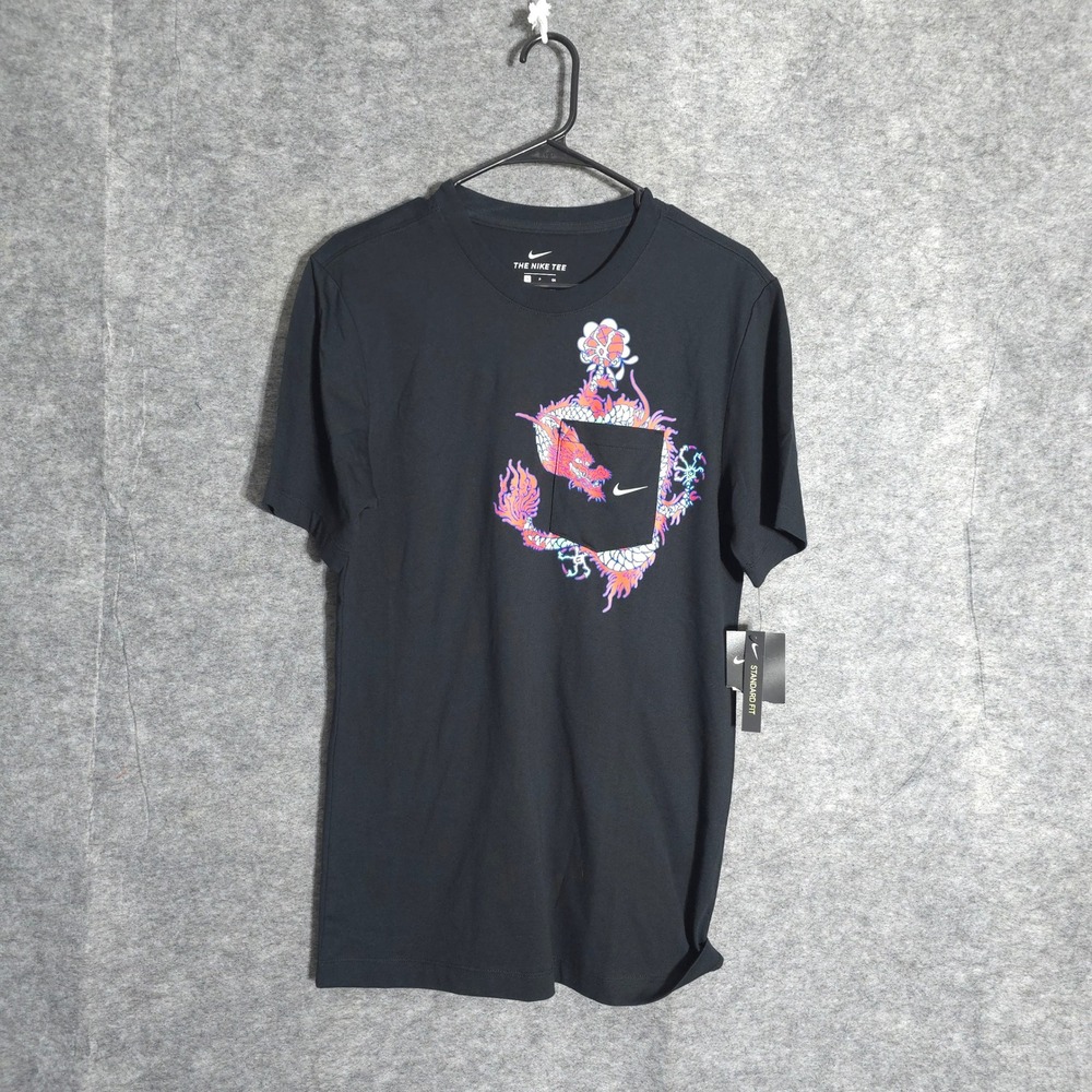 Nike Dragon Graphic Pocket Tee Mens S Black CV1046-010 Basketball Standard Fit